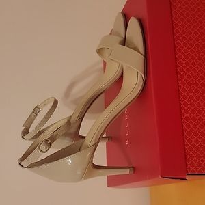 Kelly & Katie nude heeled sandals, sz 8 1/2